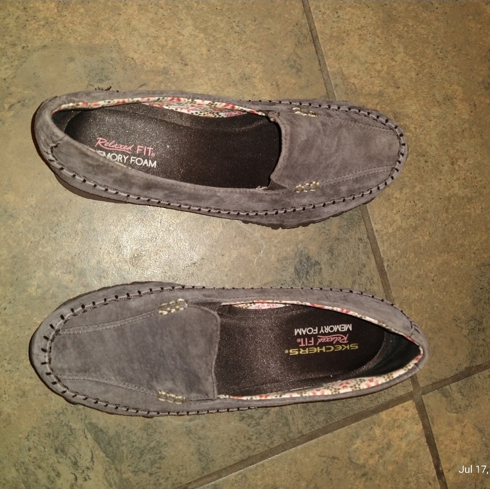 New Skechers relaxed fit Memory Foam